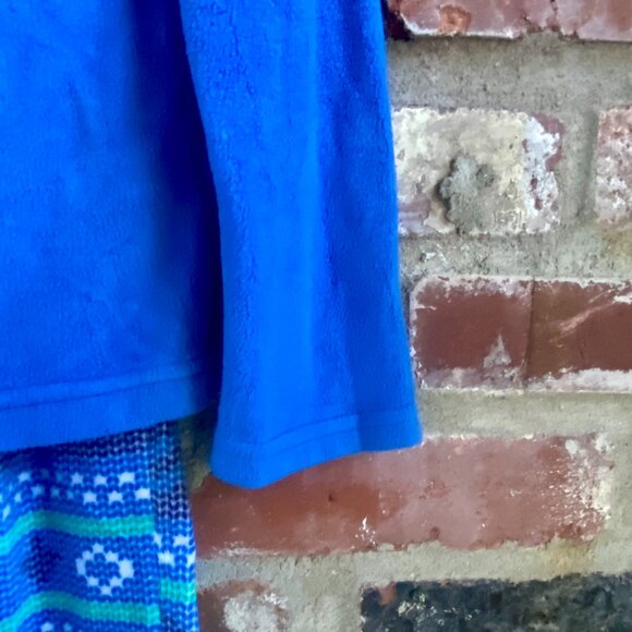 Cat & Jack Winter Pajamas Set, Pants and Top, Soft and Cozy, Size XL (16). - Picture 4 of 12